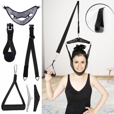 Nastavitelný krční trakční pás z umělé kůže s přenosným trakčním pásem pro montáž na dveře pro úlevu od bolesti krku a svalového napětí