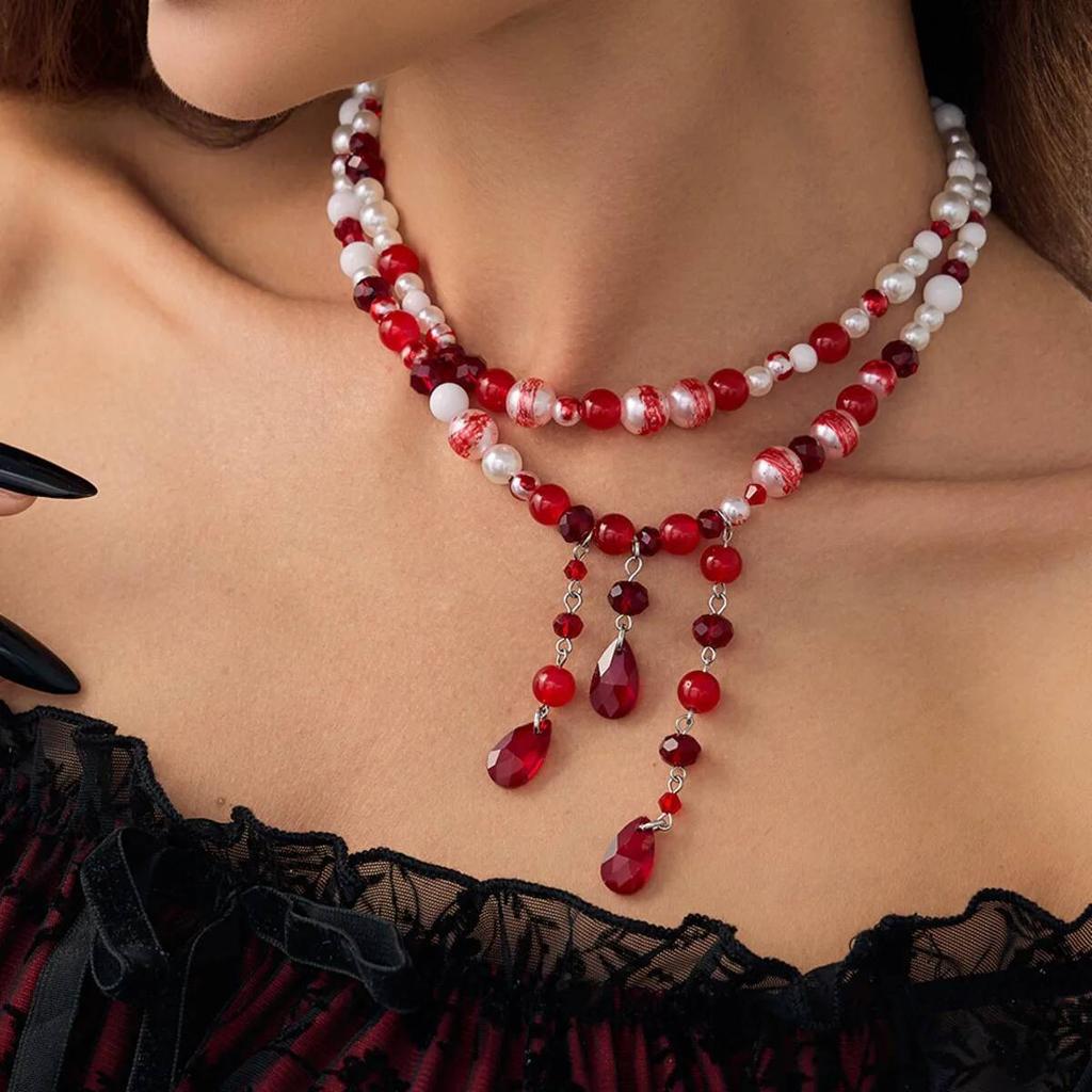 IngeSight.Z Goth Rotblutmuster Imitation Perlen Quaste Anhänger Halskette Damen Exquisiter Kristallperlen Choker Halloween Schmuck