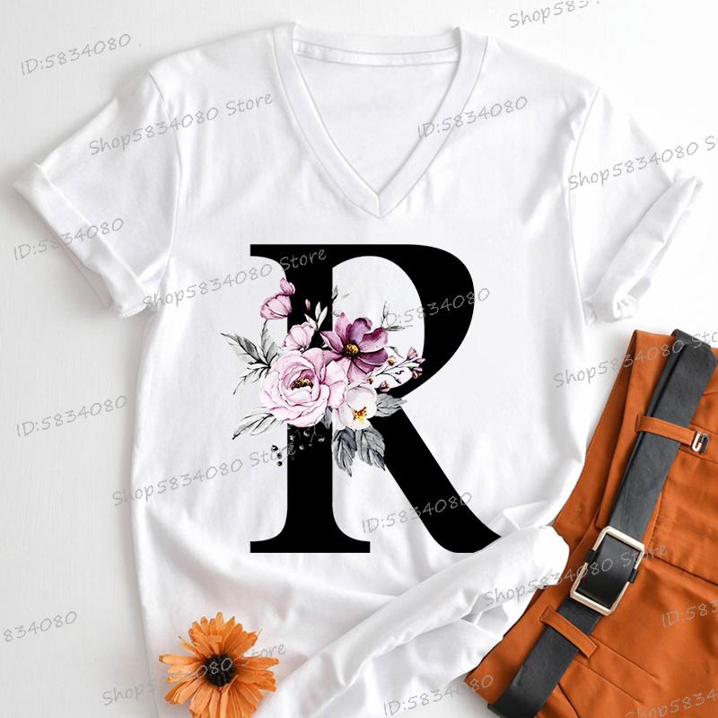 Vintage Flower Alphabet Womens Clothing Letter M Floral Monogram Graphic T Shirts Women AZ 26 Alphabet Gift Shirt for Women