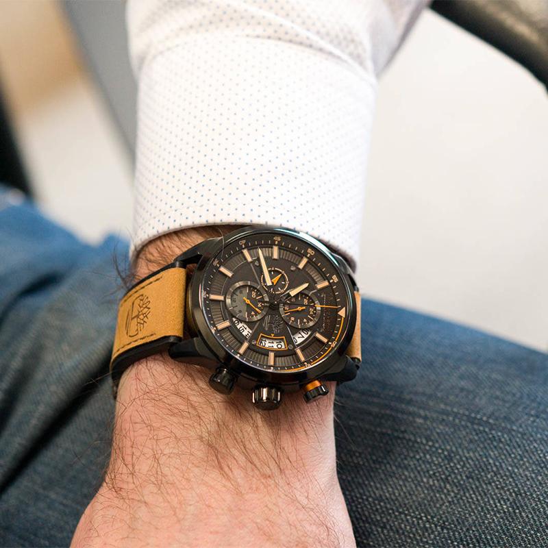 Timberland Callahan Series Watch Quartz Movement Beige Dial Chronograph Outdoor Sports American Vintage Men watches TDWGF2102604