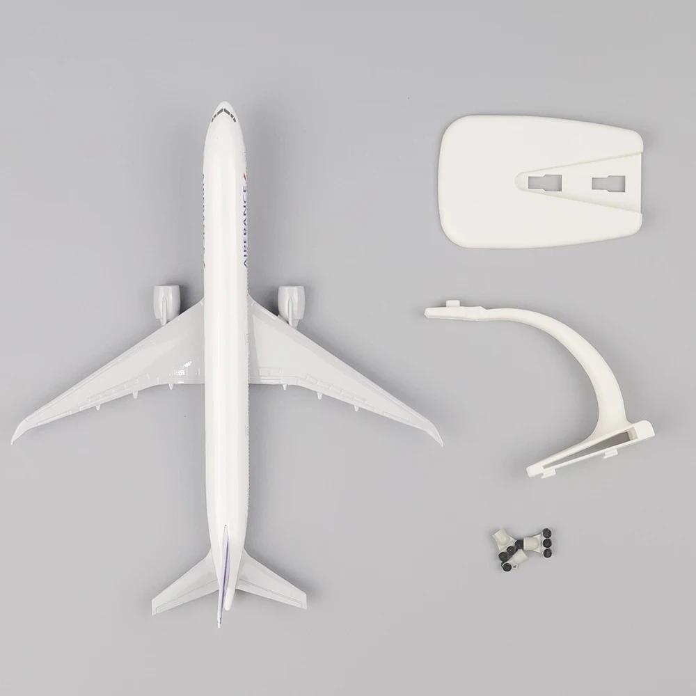 20cm B777 Aircraft Diecast 777 Air France Airliner Model Simulation Alloy Toys and Ornaments Crafts Gifts Collectible