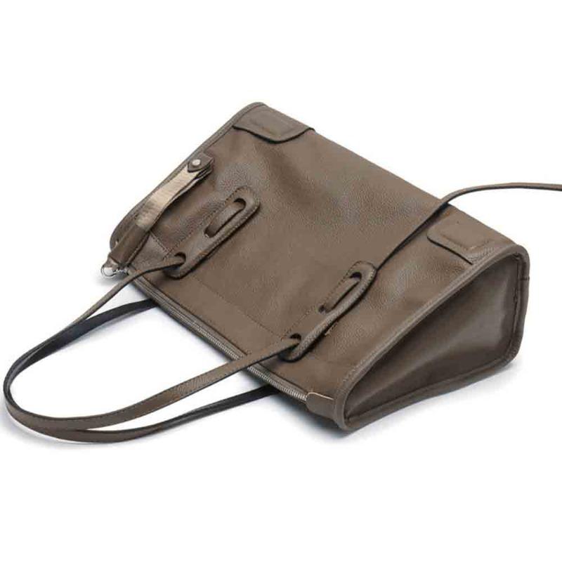 Guangzhou New Design Niche Retro Women's Bag Leather Handbag Commuter Shoulder Portable Tote Bag Daiga