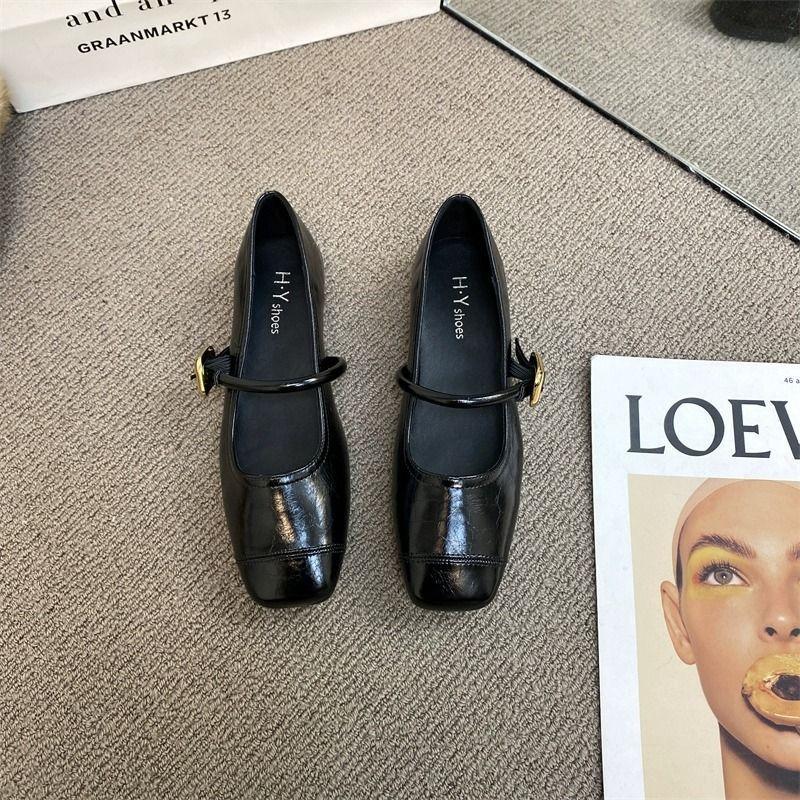 European station women's small leather shoes with square head flat bottom Mary Jane shoes shallow mouth single shoes women's large size women's sho