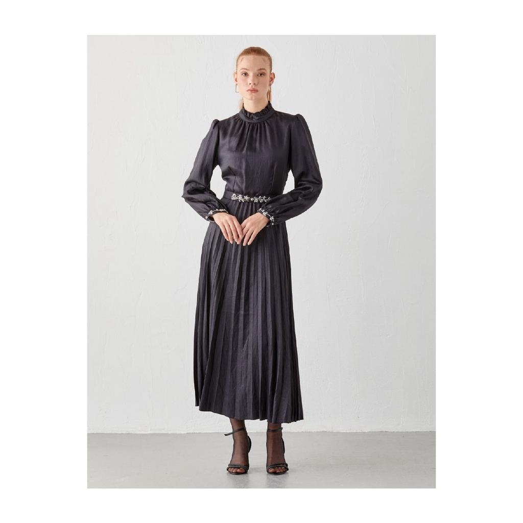 Pleated Skirt Ruffle Collar Dress Black