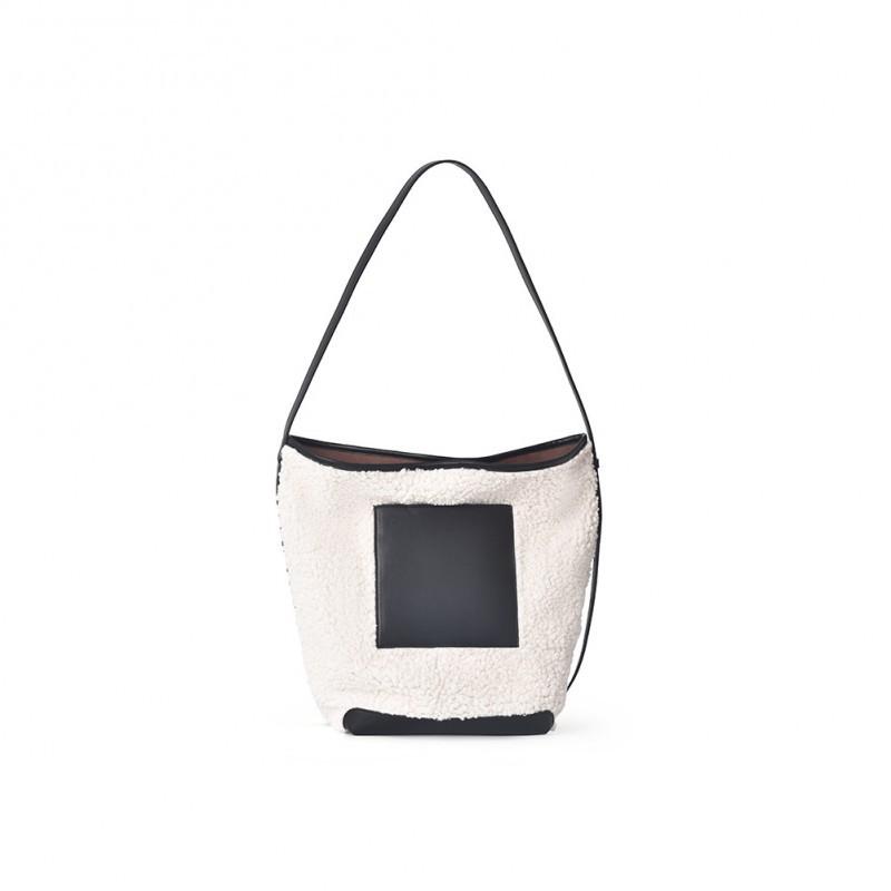 

Korean Version Bag Women s Versatile Plush Crossbody Simple Elegant Commuting Casual Shoulder 21x15x28cm