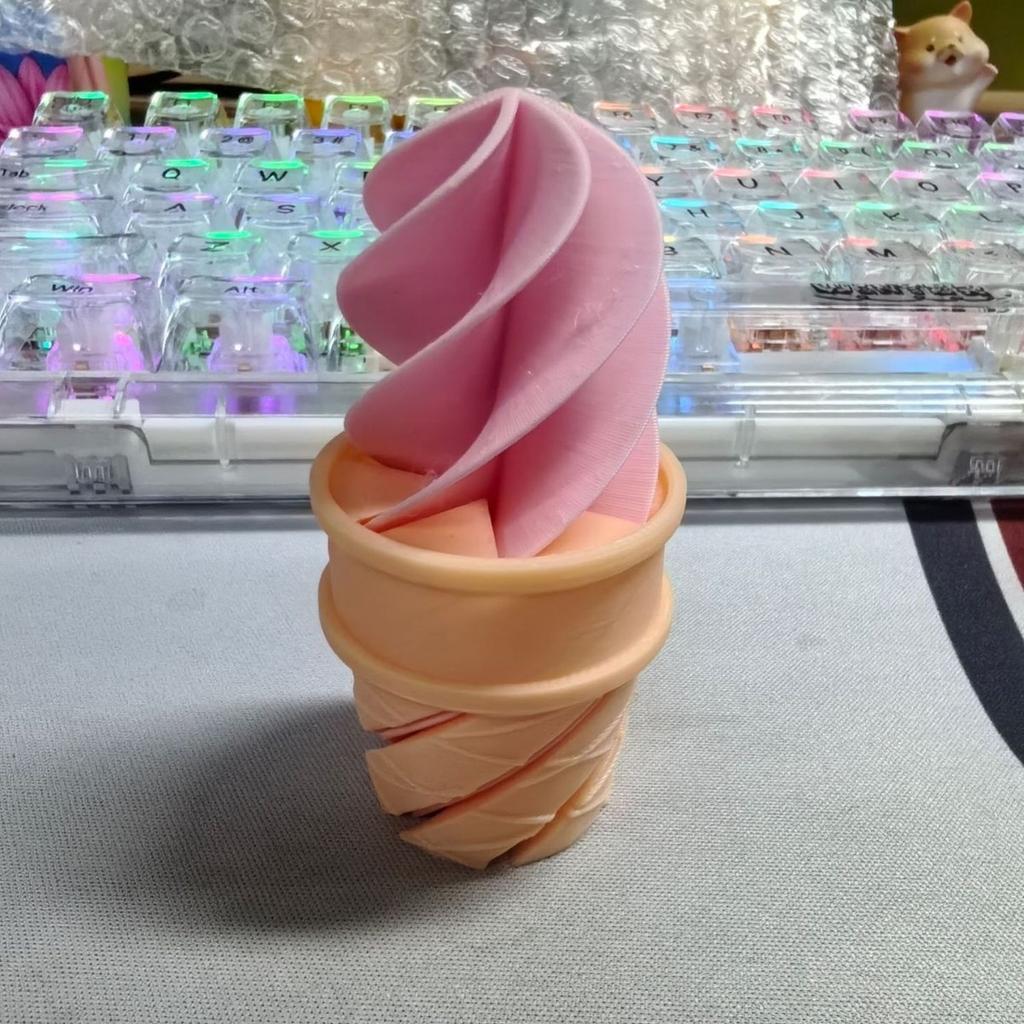 3D Printed Toys Simulation Spiral Sweet Tube Model Realistic Artificial Food Model Fake Food Dessert Decompression Decorative