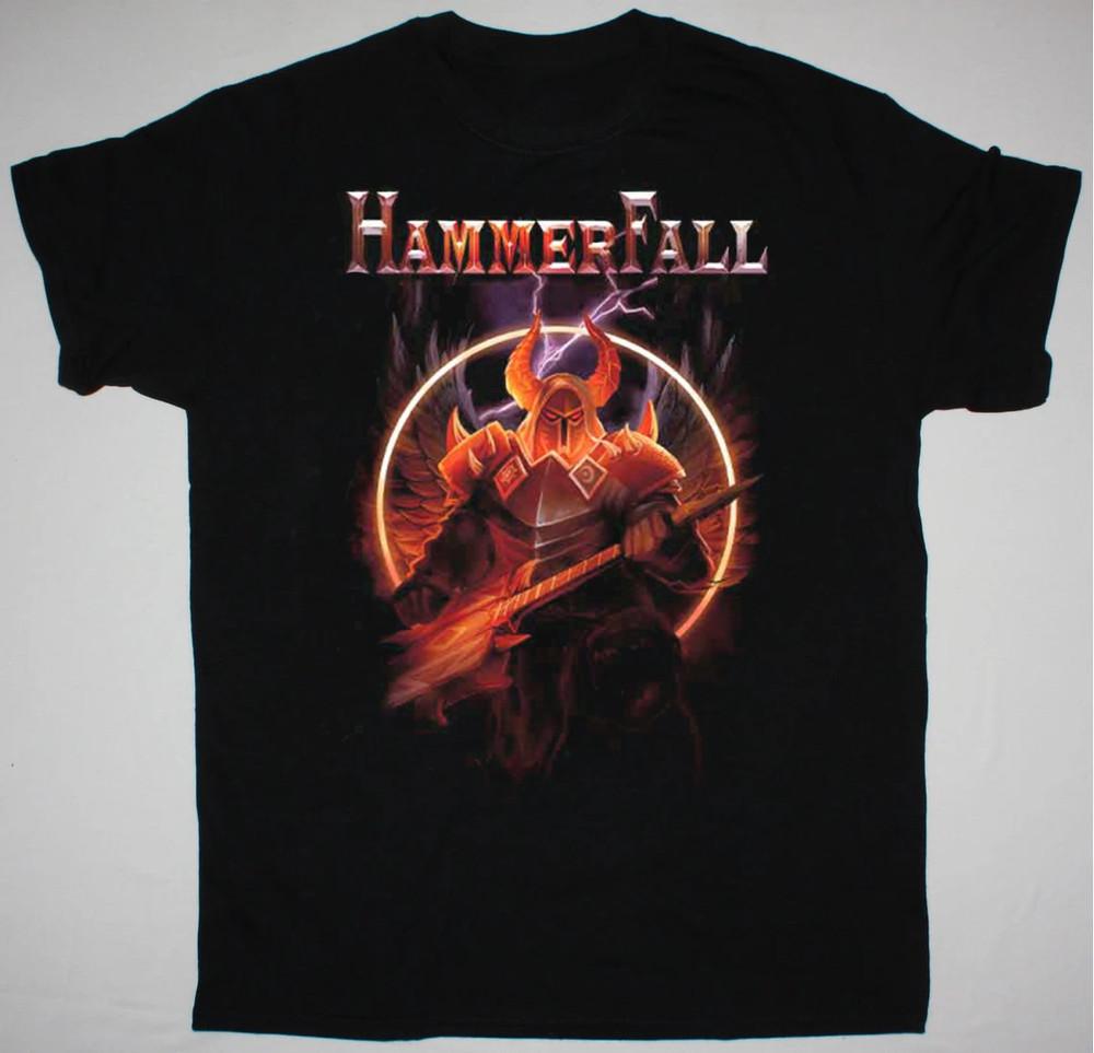 Camiseta Knight Guitar Fire de HammerFall