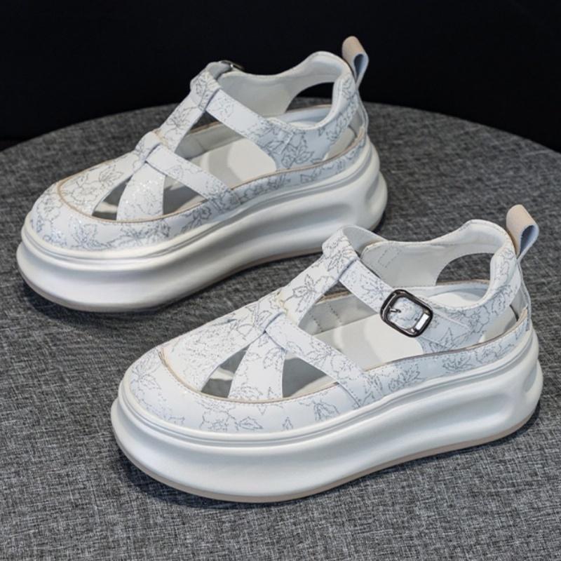 

Модные римские сандалии на толстой подошве 2025 летний новый стиль уличные повседневные женские туфли универсальные скрытая платформа полые кожаные женские сандалии 40