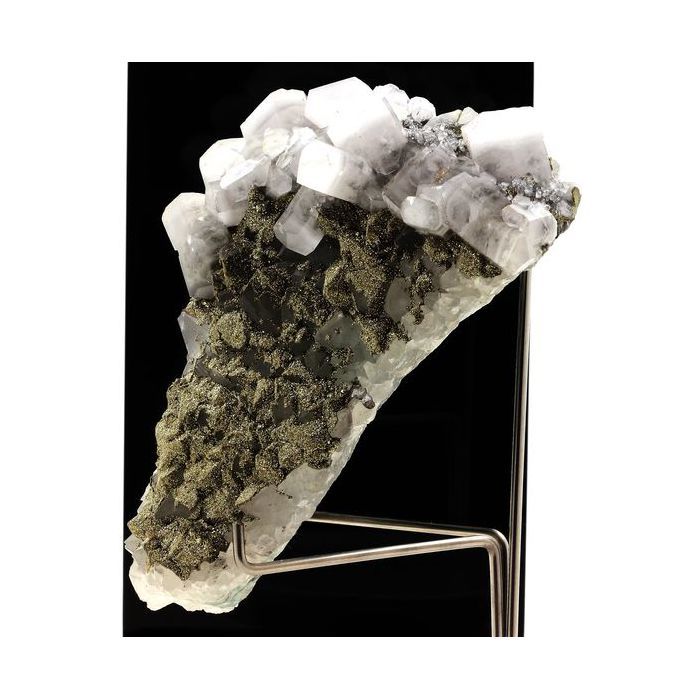 Pierres et Minéraux. Calcite, Pyrite, Fluorite. 3135.5 ct. El Hammam Mine, Meknès, Maroc.