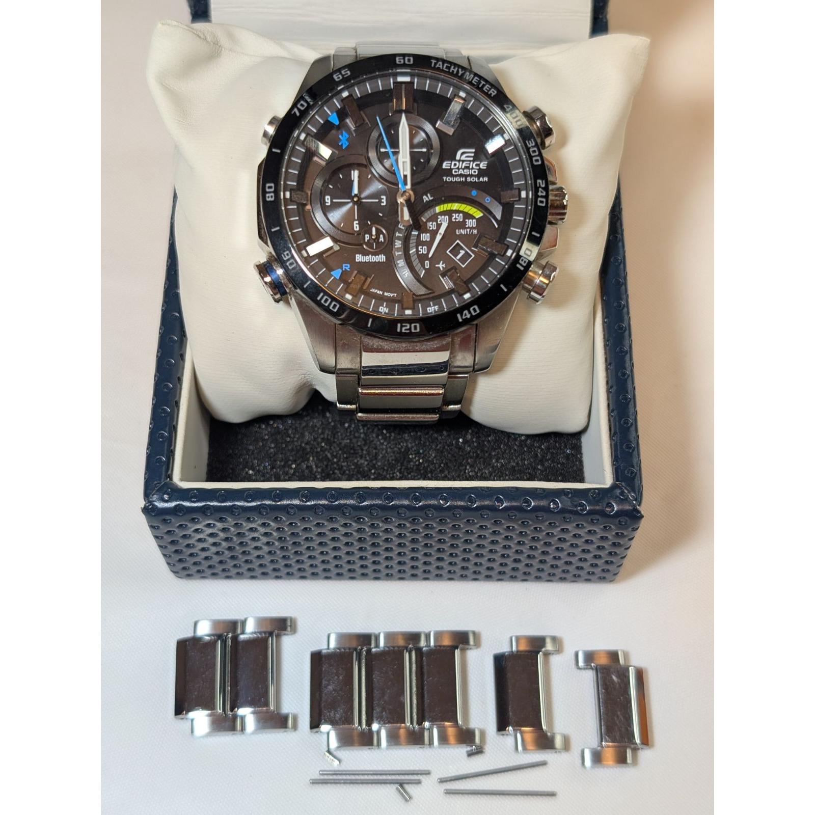 Used With box, in good condition, CASIO EDIFICE EQB-501XDB, tough solar, equipped with Bluetooth, chronograph