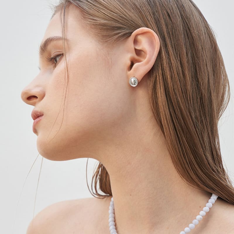 cotoit Button Earrings