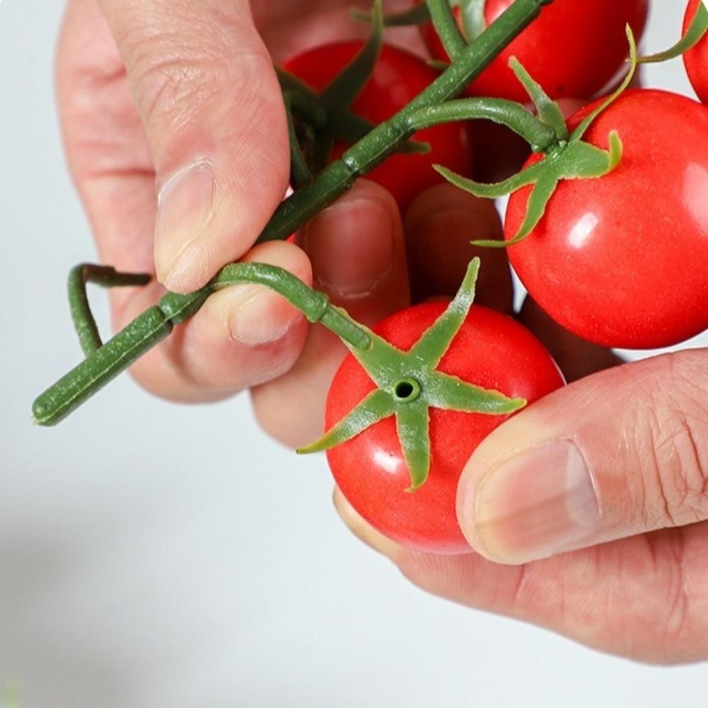 Lebensechte künstliche Tomatenkette Schaumstoff Fruchtrequisiten Restaurant-Auslage