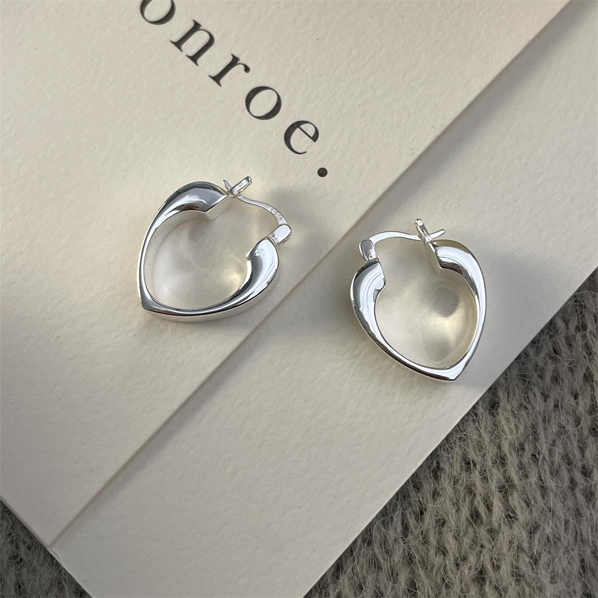 

Простые серьги Love, модные, нишевые, модные, стильные, серьги Ins, серебряные, 925 пробы, игольчатые, модные серьги, женственность 925 silver needles