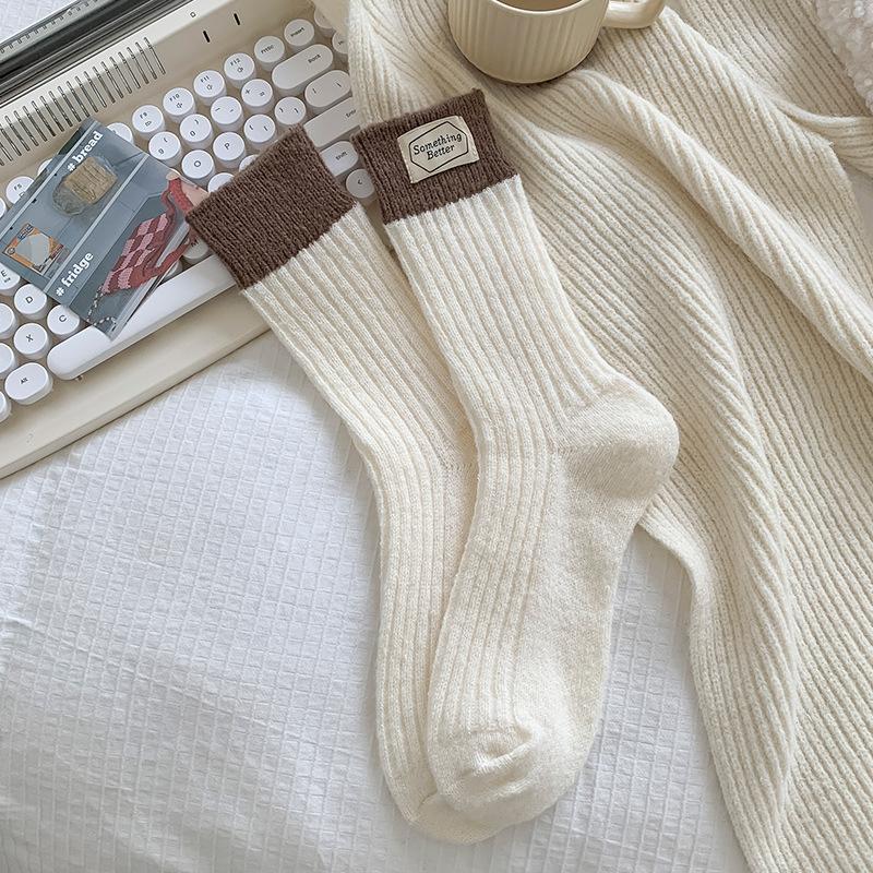 Cotton Knitting Women Socks Fashion Harajuku Retro Lady Girls Plush Thick Long Socks Autumn Winter Solid Color Casual Keep Warm