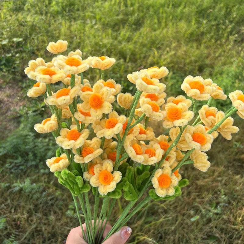 5Pcs Pipe Cleaner Handmade Daisy Flower Home Decor Finished Artificial Chenille Stems Daisy Bouquet