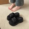 The slope heel is heightened and versatile, the open-toed cool slippers are worn outside women's shoes in the summer of 2025, and the new small man ha