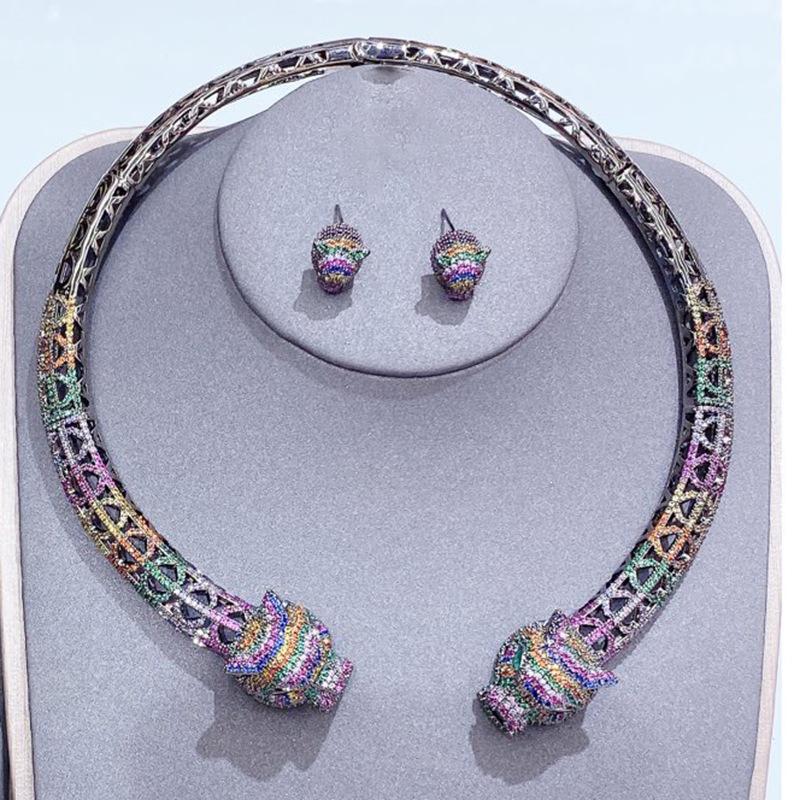 European and American Exaggerated Color Zircon Leopard Head Necklace Earrings Set Luxury Retro Court Style Full of Diamond Jewelry Accessories