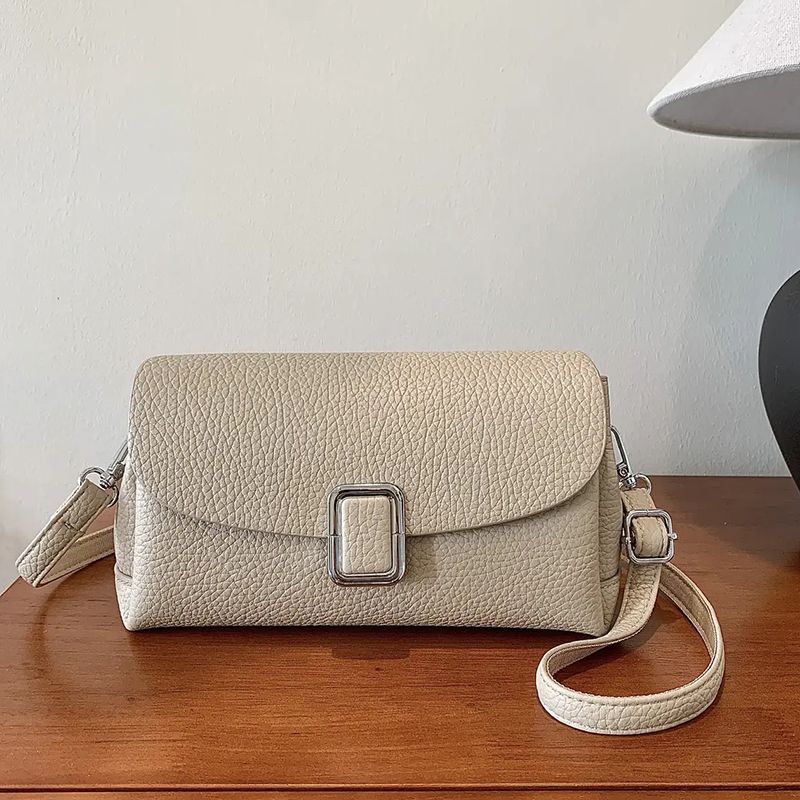 

2025 premium textured organ bag light luxury baguette bag women s fashion shoulder messenger commuter bag niche versatile No specification абрикосовый