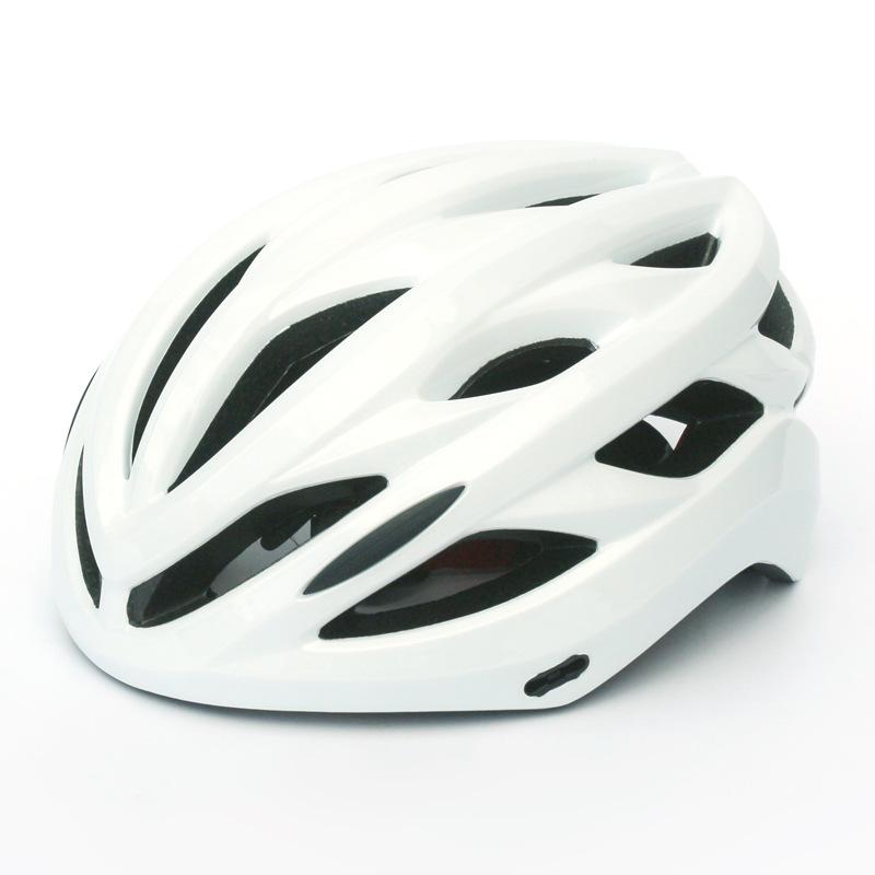 Integrated Bicycle Riding Skateboard Outdoor Sports Helmet Men and Women Adult Cycling Equipment Safety Helmets