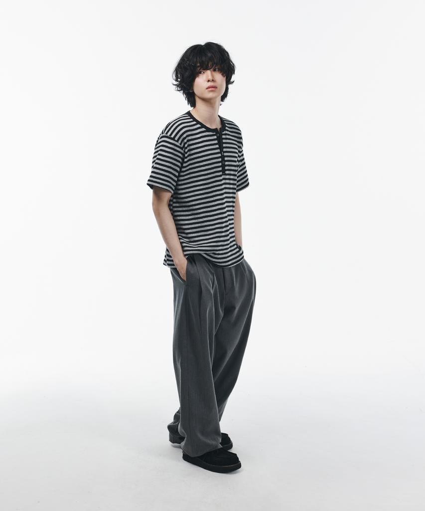 SIGNATURE Striped Henley Neck Short Sleeve T-Shirt [Black]