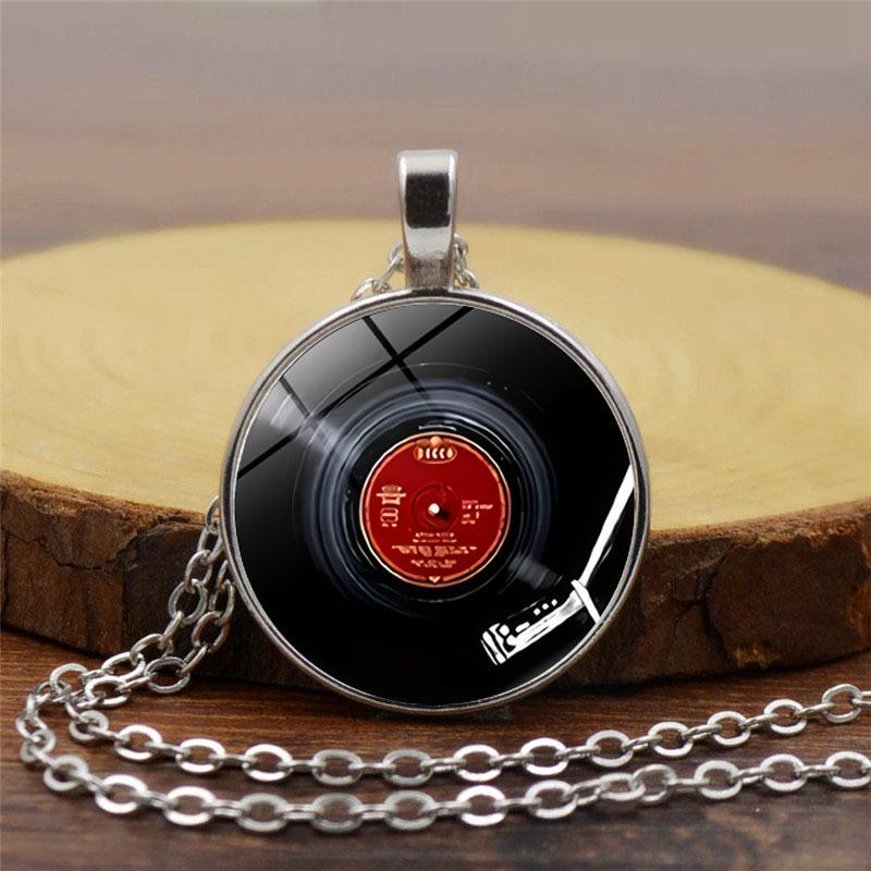 Retro Vinyl Record Pattern Time Women's Versatile Fashion Retro Pendant Necklace