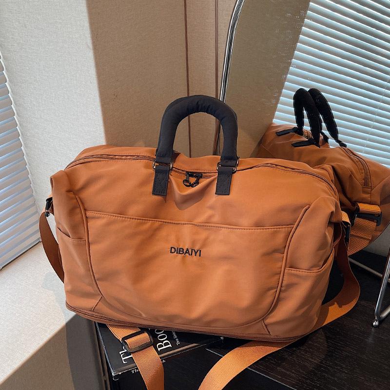 Women's Large Capacity Expandable Duffel Bag - Lightweight, Fashionable, Crossbody for Business Trips and Sports Fitness