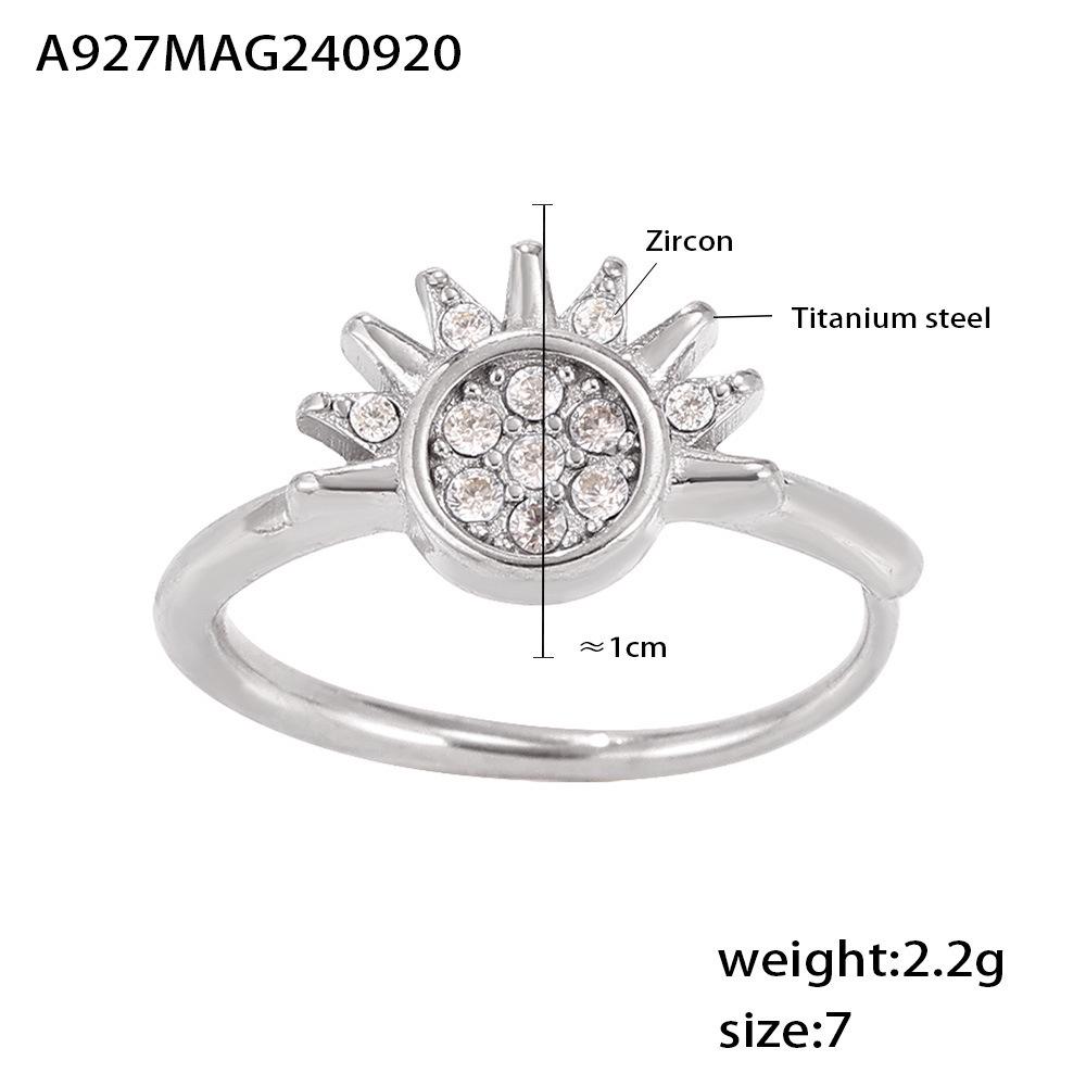 

Adjustable Titanium Steel Sun and Moon Zircon Ring - European and American Style