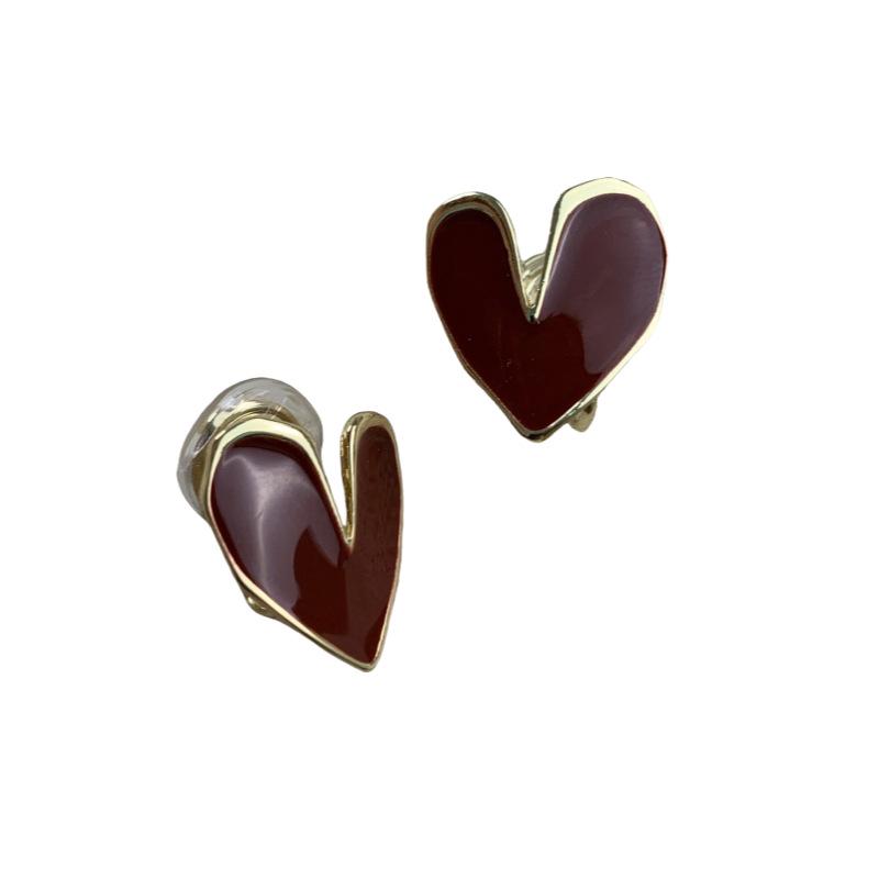 Retro Red Heart French Drip Clip-On Earrings for Women - Fashionable, Painless, No Piercing Required.