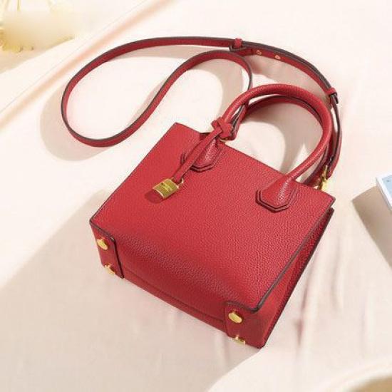 

2025 New Tote Bag Top Layer Cowhide Genuine Leather Women s Bag Celebrity Same Style Lock Bag Handheld Shoulder Crossbody Bag яскраво-червоного кольору