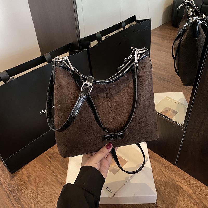 2025 Autumn Women's Leopard Print Large Capacity Crossbody & Shoulder Bucket Bag