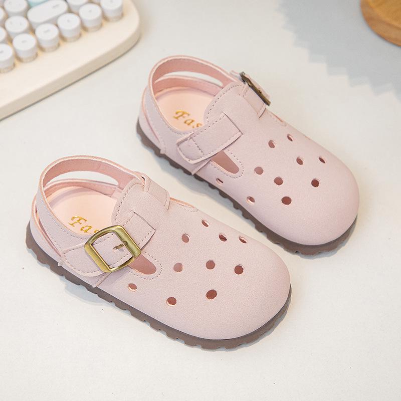 Children's 2025 Spring/Summer Crocs: Soft-Soled Sandals for Boys and Girls, Baby and Toddler Walking Shoes.