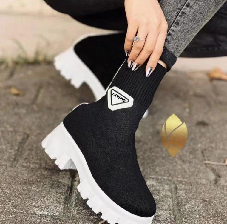 Thick-soled fly-woven elastic socks boots, women s middle help two wear Martin boots, short cotton boots 35 белый