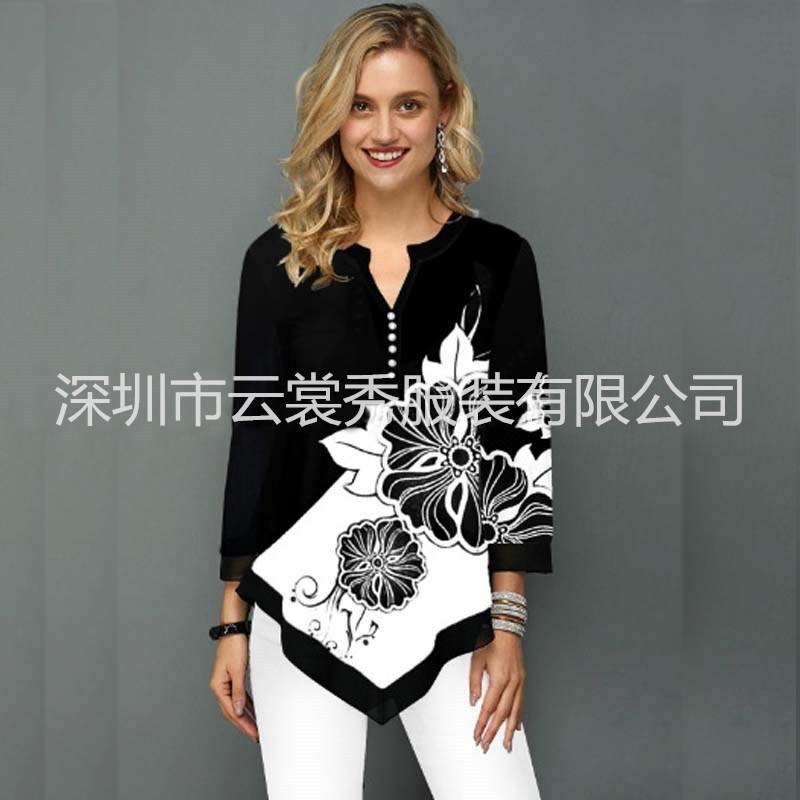 Printed Street Trendy V-neck Irregular Hem Loose T-shirt
