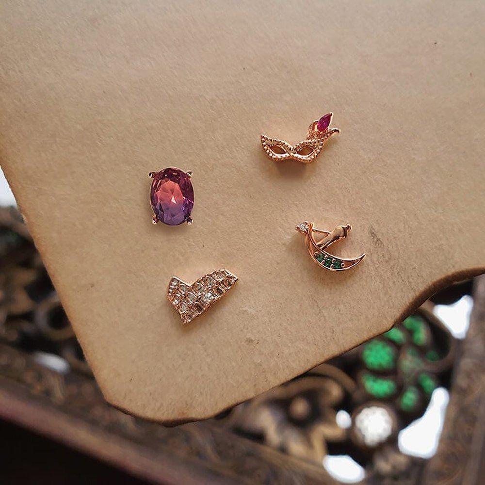 

Italian Delicato Earrings/Piercing Set W Rose Pink