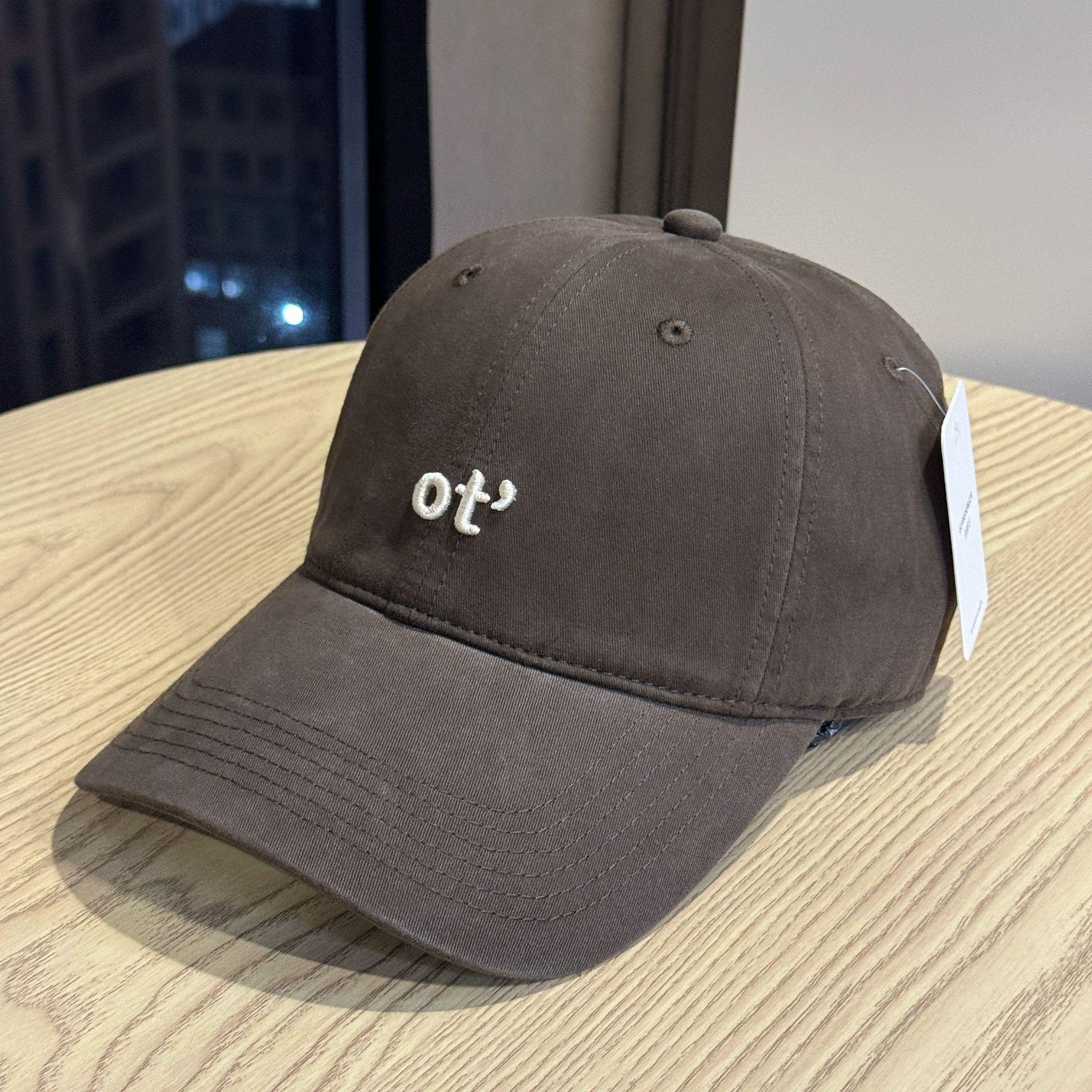 

Новая бейсболка с мягким верхом и вышивкой букв в корейском стиле для женщин на осень, подчеркивающая лицо, с козырьком от солнца, для всех сезонов Adjustable