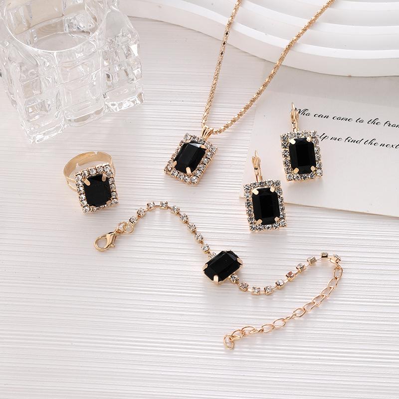 4pcs Set Luxury Charm Micro-inlay Rhinestones Square Crystal Necklace Ring Bracelet Earrings Set for Women Bride Wedding Jewelry