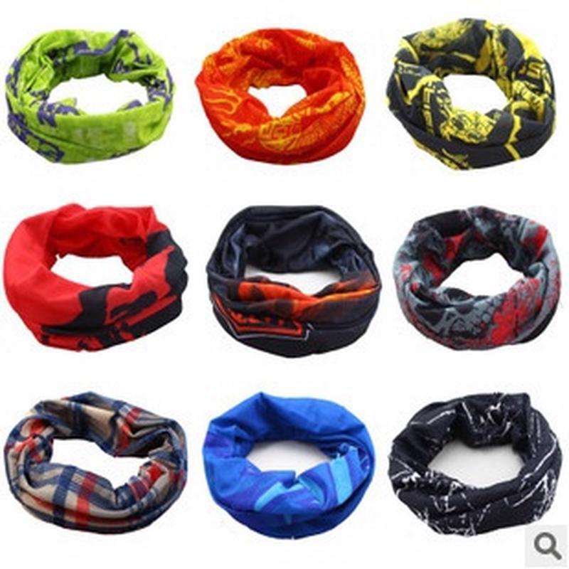 Schweißnasse und Schweißnasse Magische Schals im Sportstil