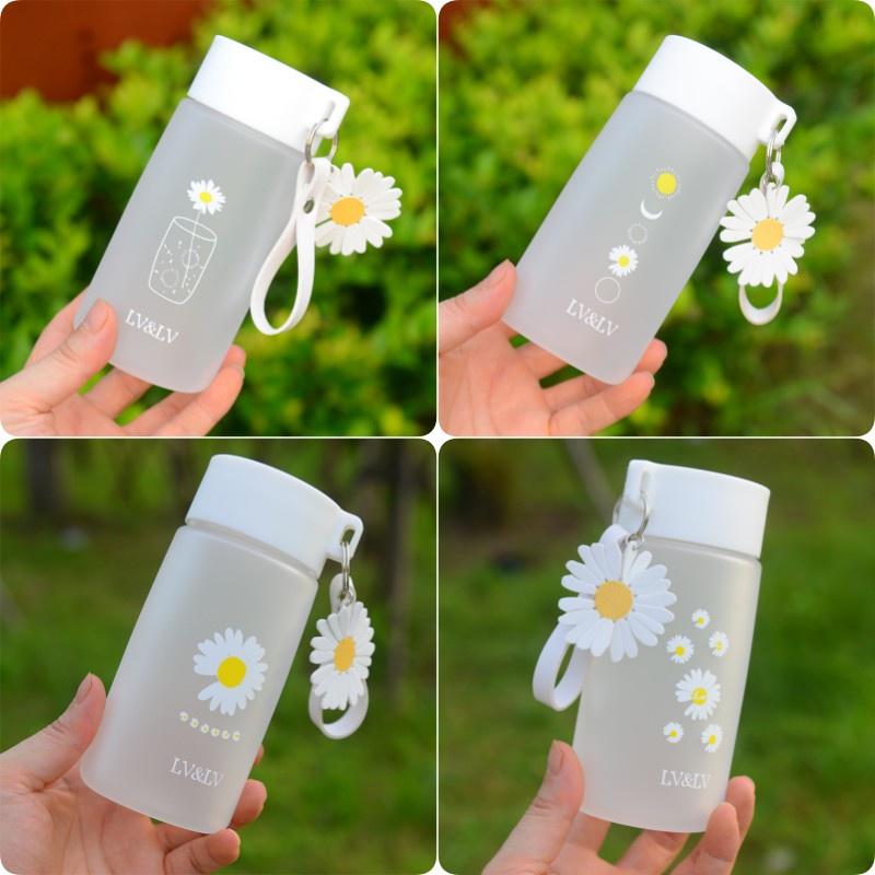 Creative Plastic Cup For Students Daisy Design, Anti-fall And High Temperature Resistant