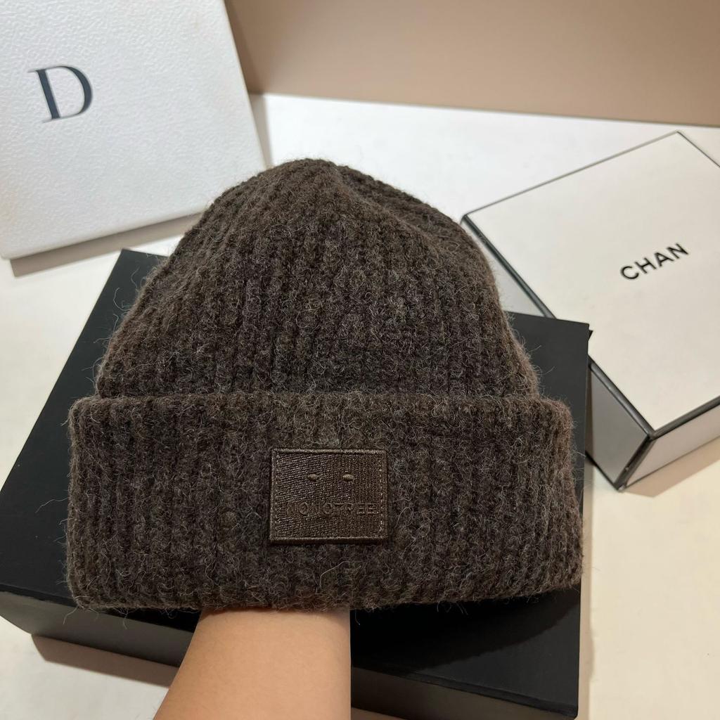 Embroidery Square Expression Wool Blend Knitted Hat Winter Warm Soft Waxy Enlarged Version Ear Protection Wool Hat Women