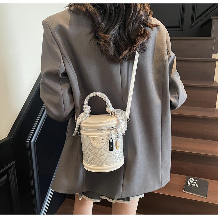 Popular Small Bag Women 2025 New Contrasting Color Versatile Messenger Bag Fashionable Portable Cylinder Bag