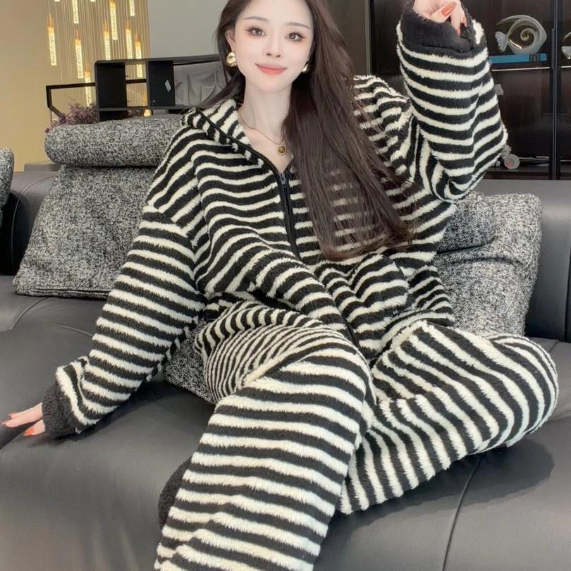 

Women s Striped Hooded Coral Fleece Pajamas, Winter 2025 Trend, Outdoor-Ready Fleece-Lined Homewear M