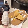 Bohemian Flat-bottomed Woven Toe Slippers Women's Summer Wear 2025 New Beach Shoes Holiday Cool Slippers Women