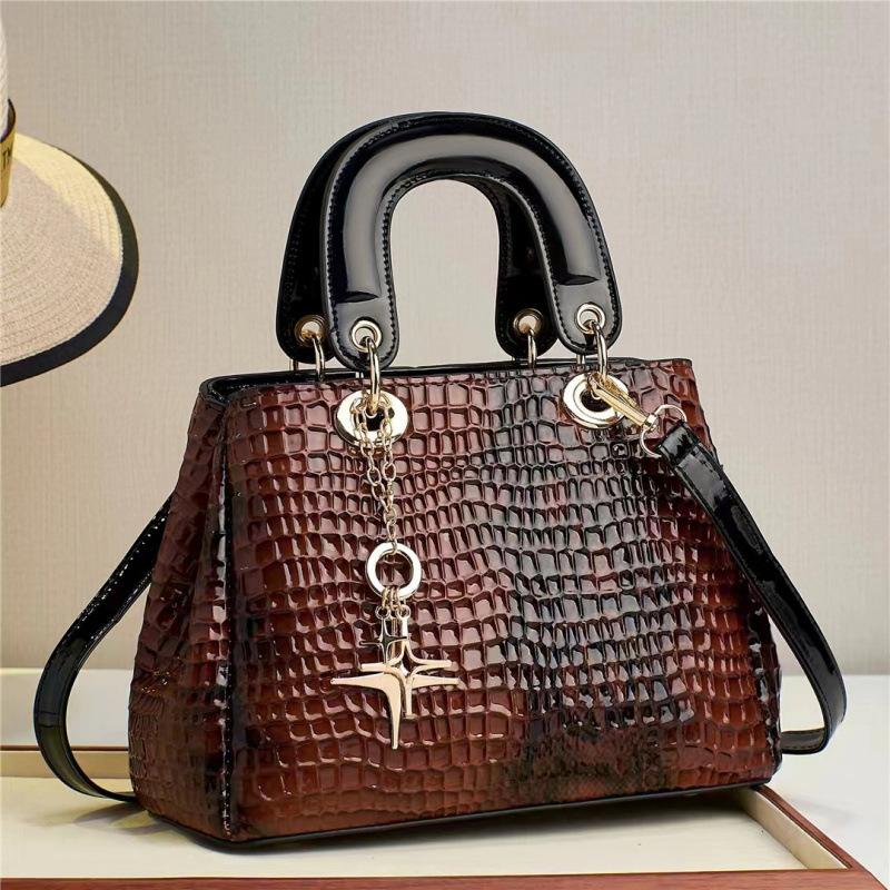 Handbag Princess Diana bag Versatile bridal bag Premium single shoulder oblique span bag