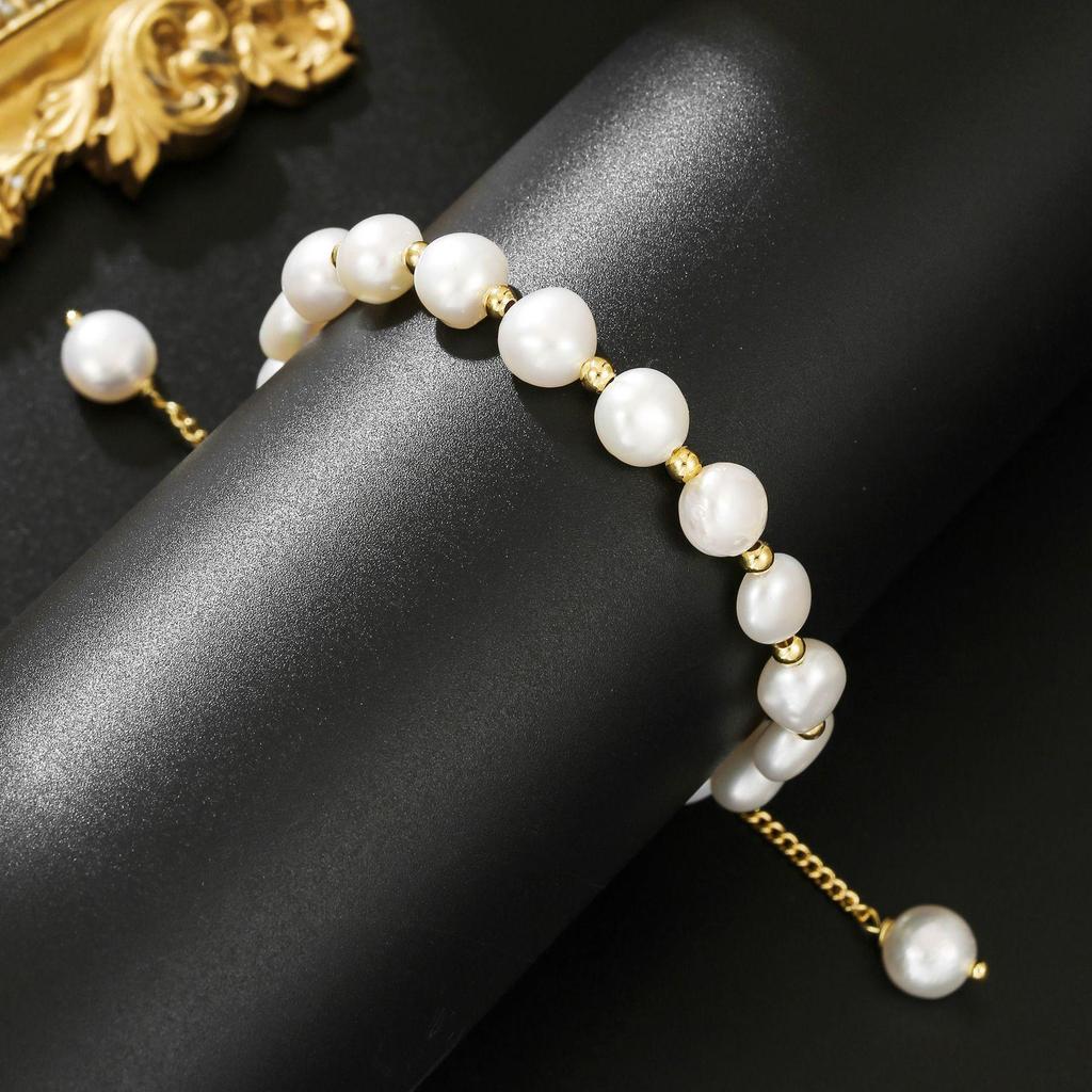 Autumn & Winter French Freshwater Pearl Bracelet: Muffin-Shaped, Luxurious, Exquisite Gift for Girls