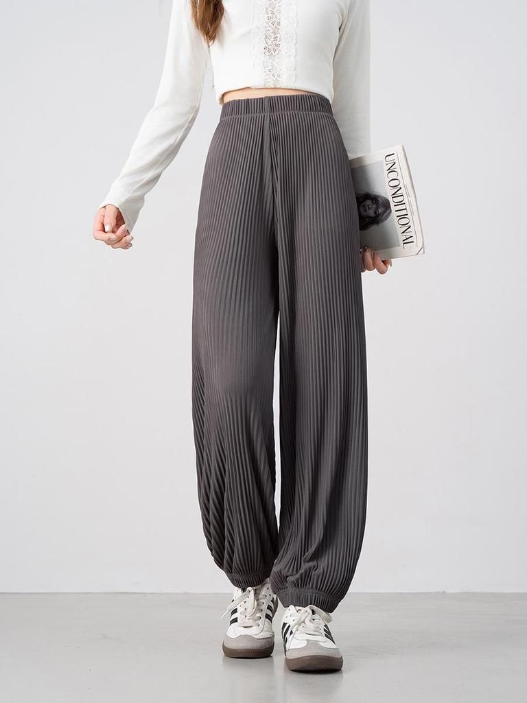 Women's Summer Ice Silk Pleated Wide-Leg Joggers: Slimming, Versatile & Loose-Fit Nine-Point Pants