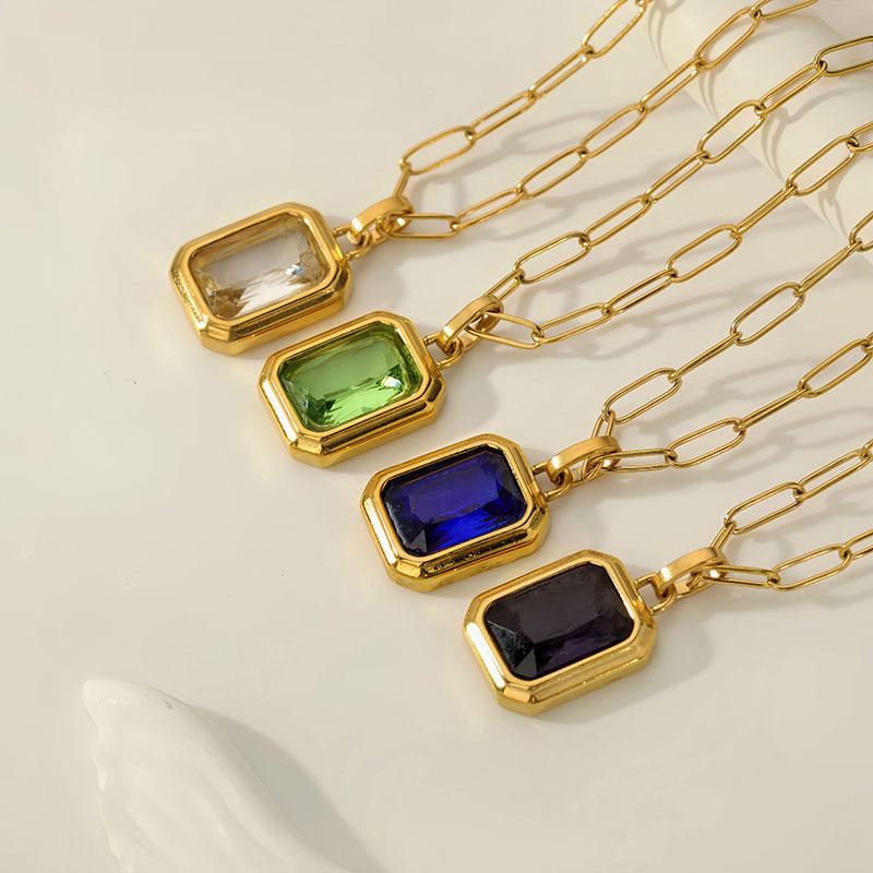 Light Luxury Fashion Square Colored Diamond Necklace Female Popular Personality Temperament Titanium Steel Clavicle Chain Versatile