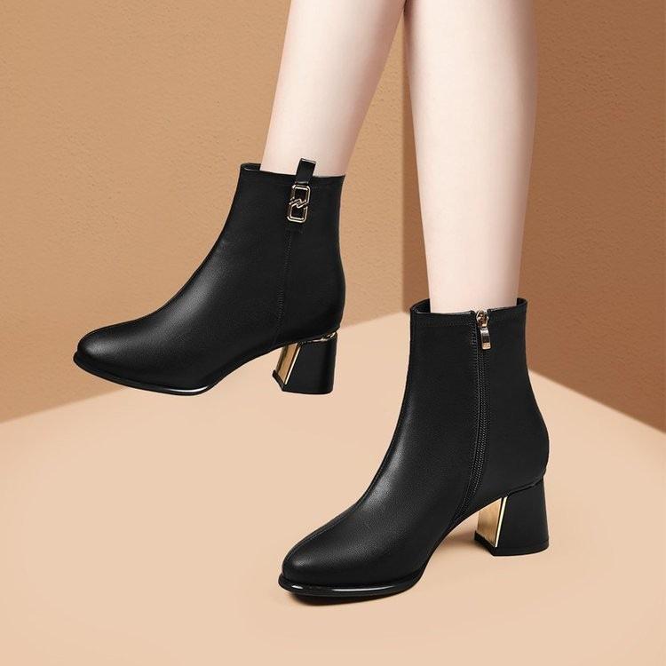 Soft leather short boots women's 2025 autumn and winter new thick heel side zipper Martin boots high heel short boots small leather boots thin boots