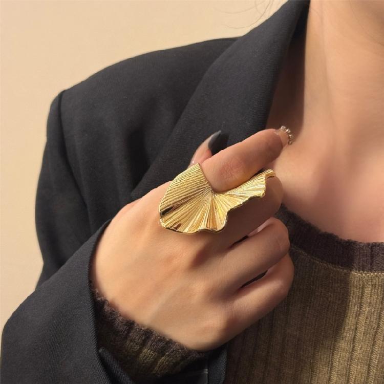 Geometric Gold Sturdy Alloy Knuckles Joint Rings for Trendy Women and Men Featuring Hip Hop Punk Leaves Designs