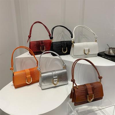 New Simple Casual and Fashionable Retro Underarm Crossbody Bag In Summer Light Luxury Fashion Design One-shoulder Square Bag