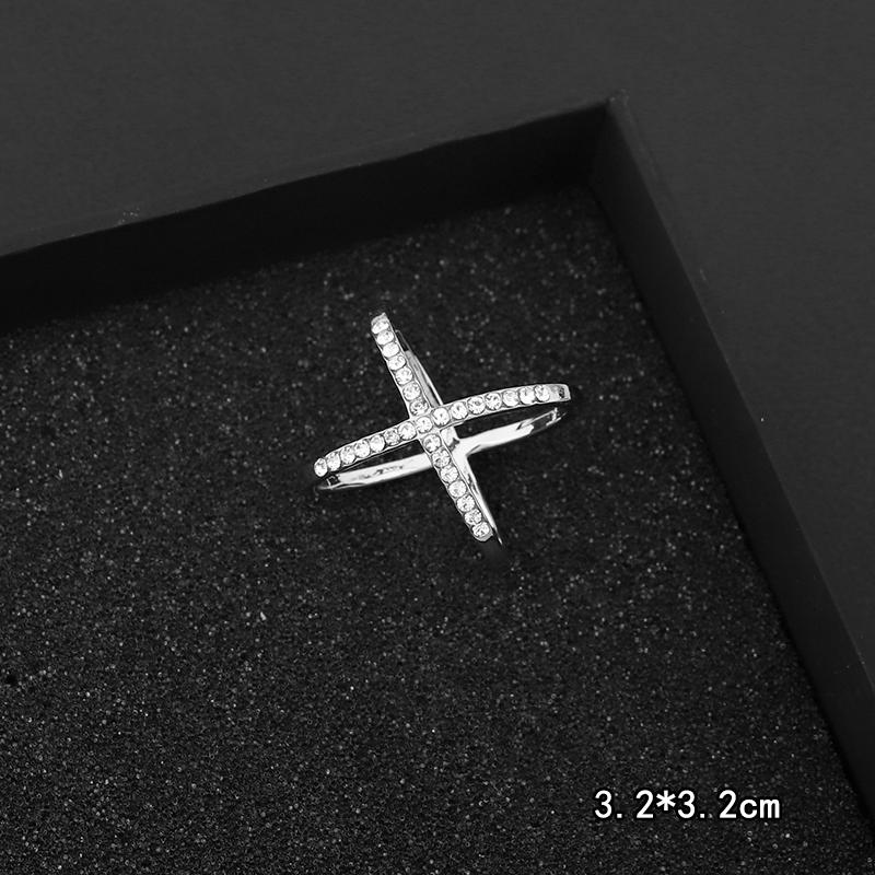 Fashion Pearl Rhinestone Brooches for Women Square Scarf Buckle Geometry Cross Brooch Pin Metal Ring Clothing Accessories